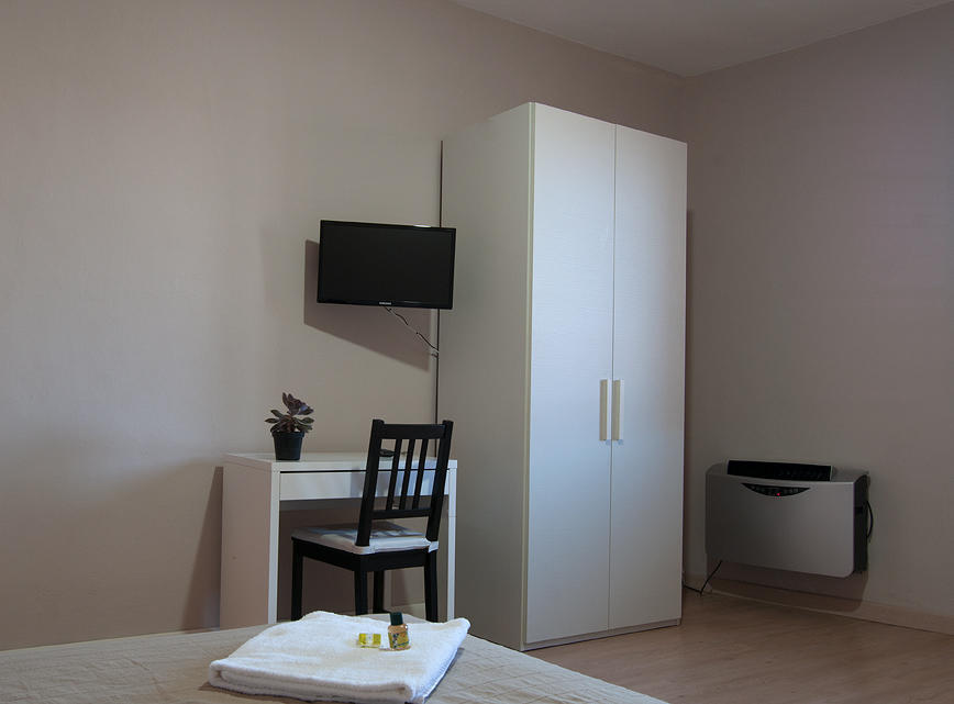 At Home Bed And Breakfast Lucca Room photo